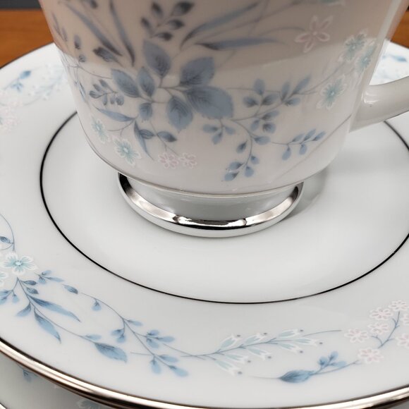 Noritake Carolyn 2693 Fine China Set for 2 – Luncheon, Bread, Cup & Saucer - Picture 10 of 15